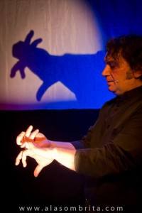 Teatro de Sombras - Jose-Diego mano conejo
