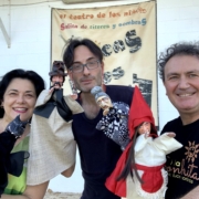 Los Titeres de Caperucita Roja - Foto en CRAI con los titeres